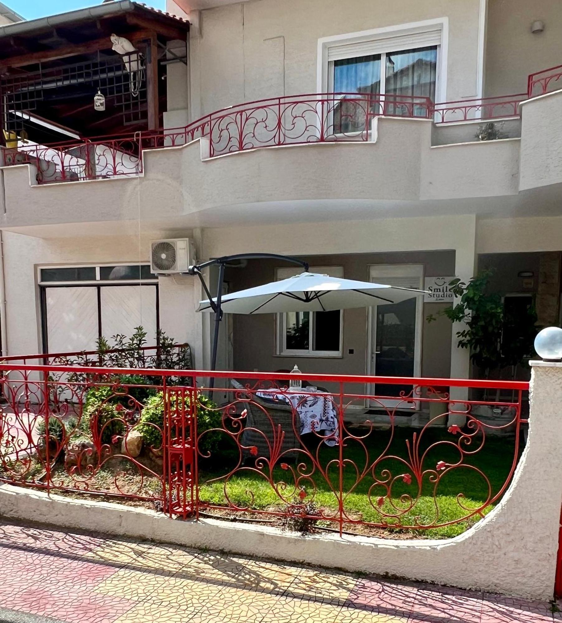 Smile Apartment Drama